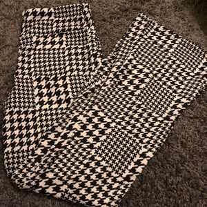 Stretchy Flare pants! NEVER WORN